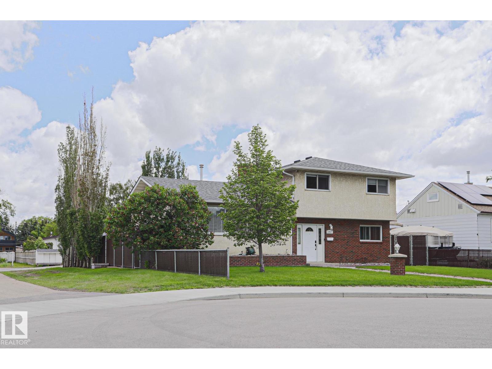 12517 79 ST NW, Edmonton, Alberta