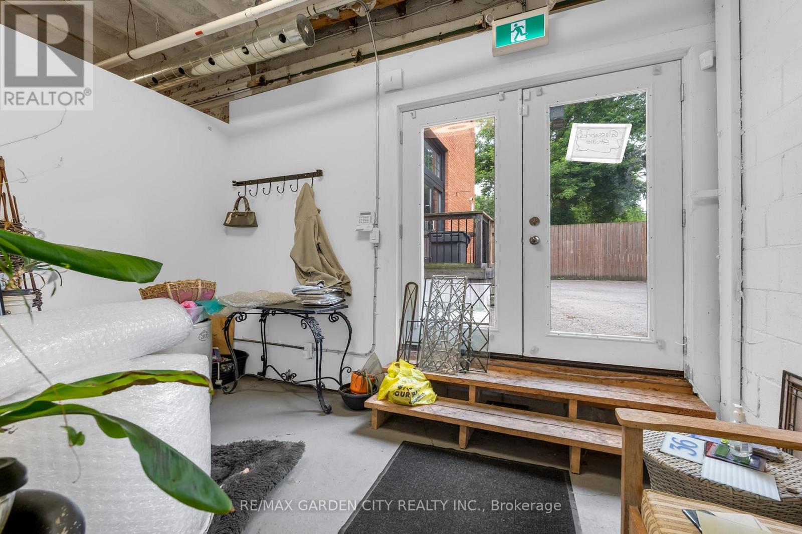 1 - 16 Myrtle Avenue, Hamilton, Ontario  L8M 2E9 - Photo 3 - X13442080