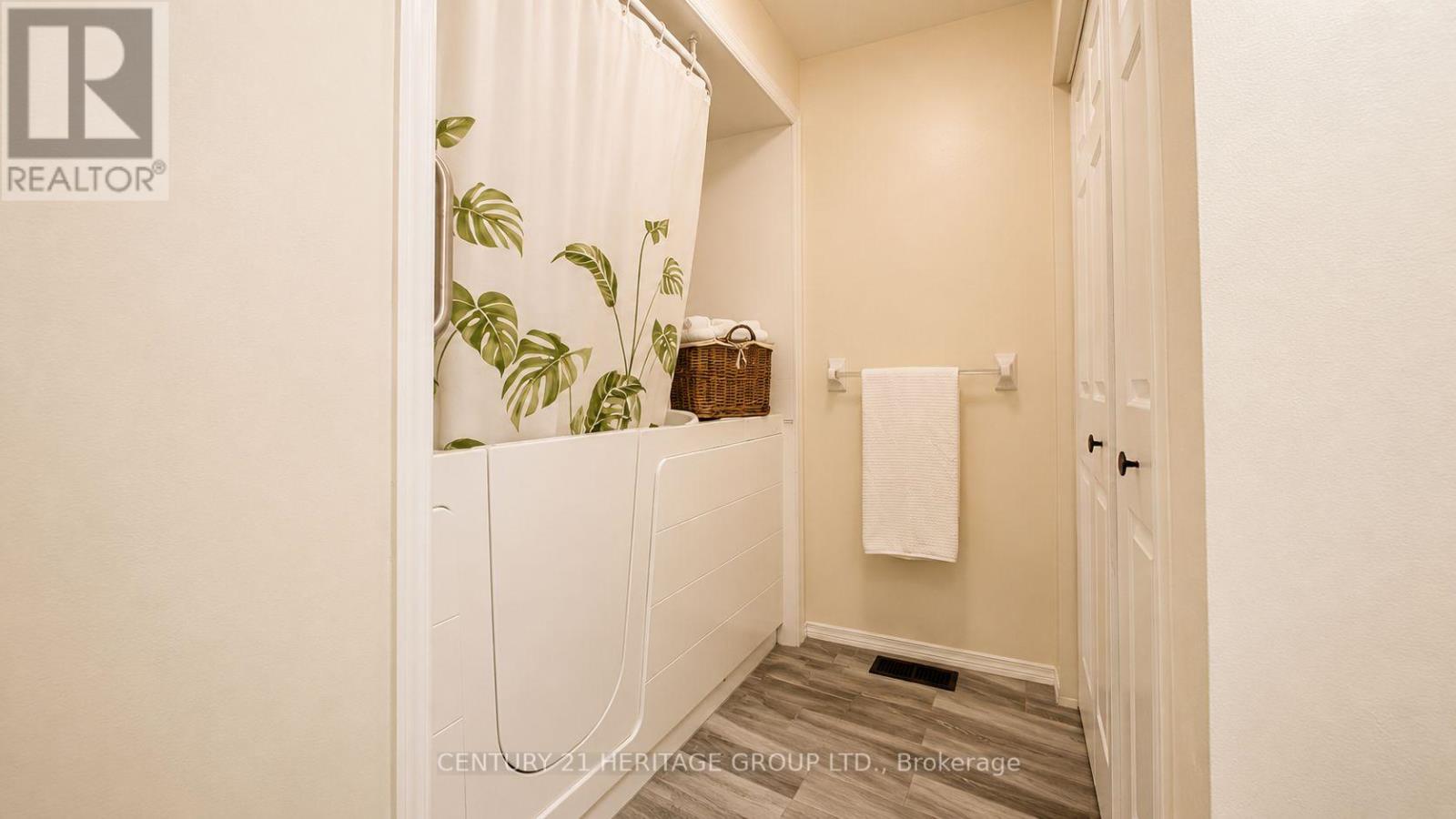 1 - 31 Kinross Street, Haldimand, Ontario  N3W 1J7 - Photo 21 - X13149032