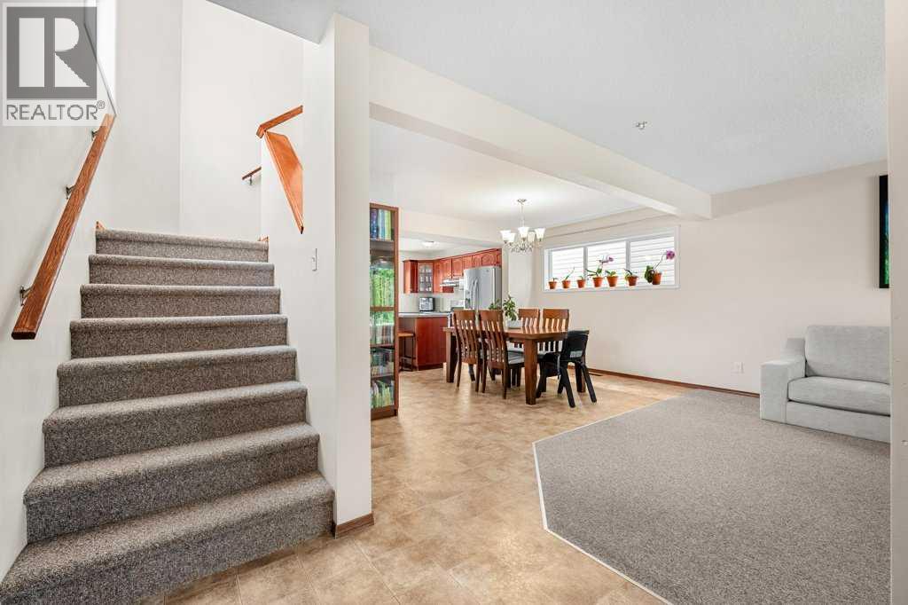 44 Everridge Way Sw, Calgary, Alberta  T2Y 4S7 - Photo 14 - A2319956