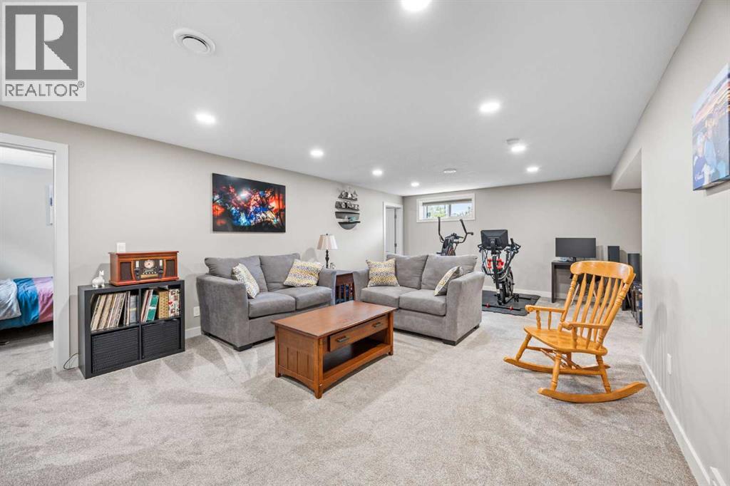 41 Drake Landing Crescent, Okotoks, Alberta  T1S 0E7 - Photo 34 - A2316574