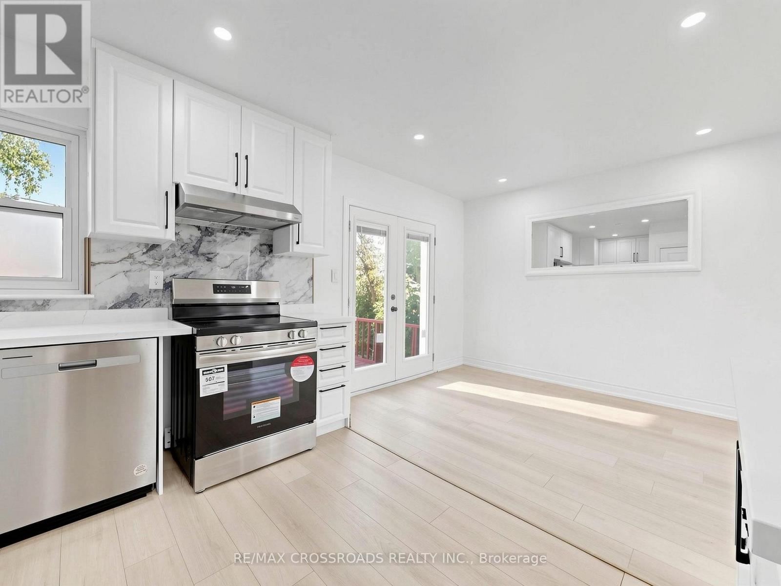 53 Bonniewood Road, Toronto, Ontario  M1K 2L9 - Photo 17 - E13442160