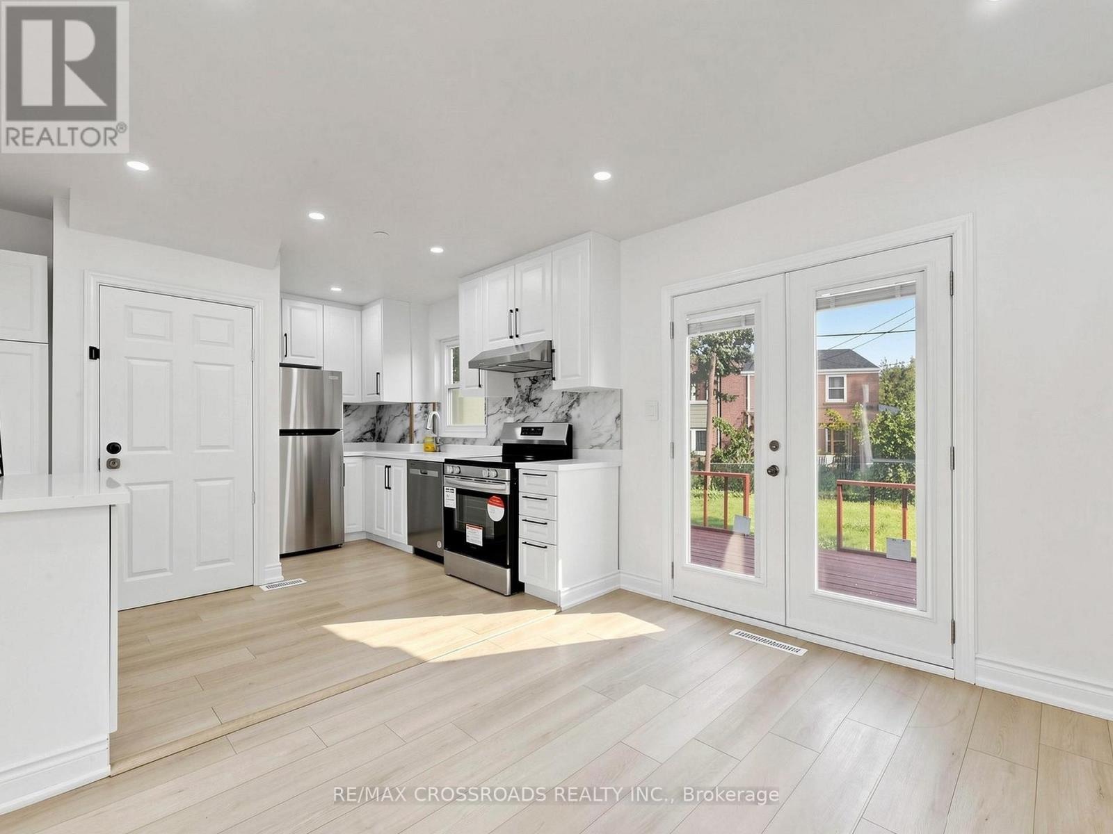 53 Bonniewood Road, Toronto, Ontario  M1K 2L9 - Photo 9 - E13442160