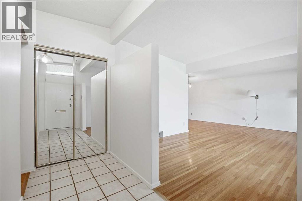 3227 Boulton Road Nw, Calgary, Alberta  T2L 1M2 - Photo 3 - A2317997