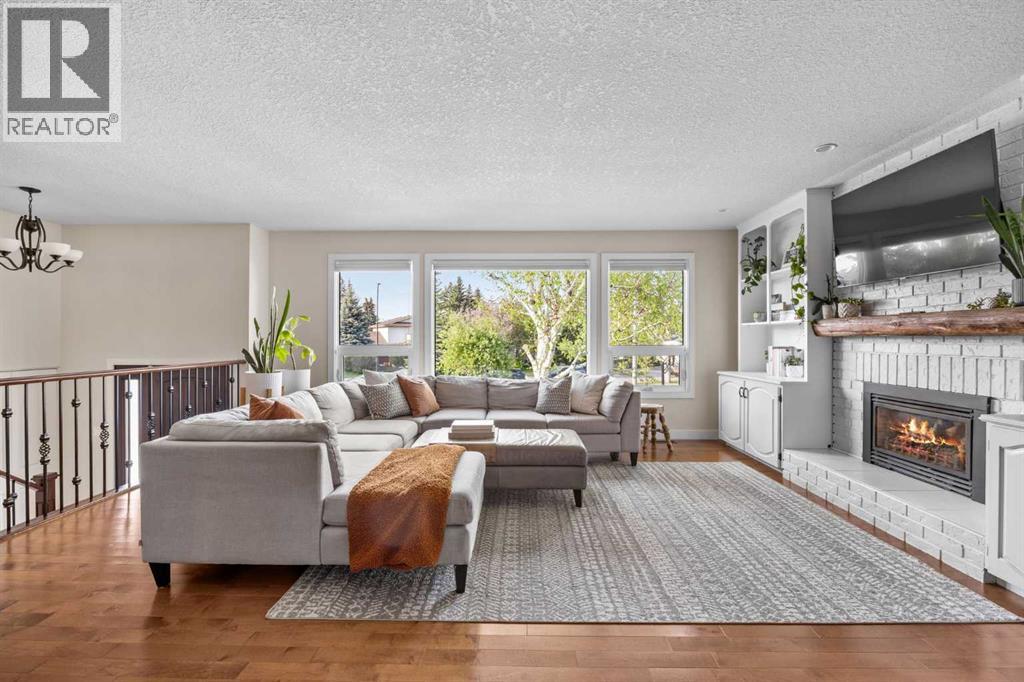 111 Silvergrove Green NW, Calgary, Alberta  T3B 4H8 - Photo 11 - A2318686