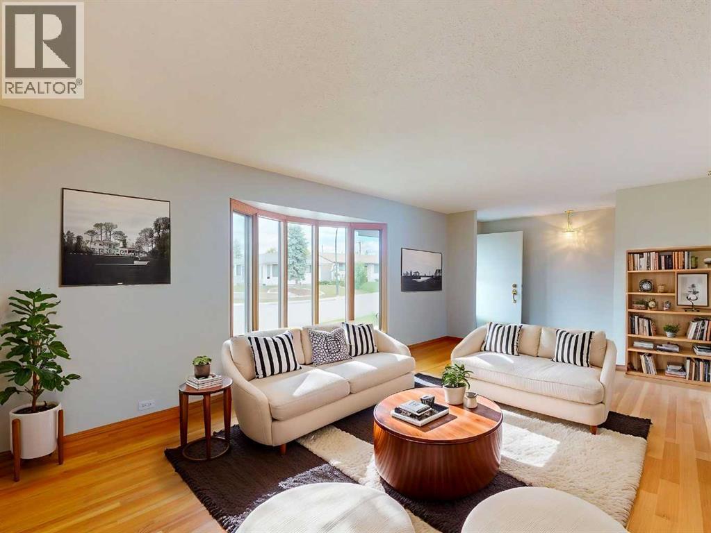 548 Mcintosh Road Ne, Calgary, Alberta  T2E 5Z3 - Photo 2 - A2318770