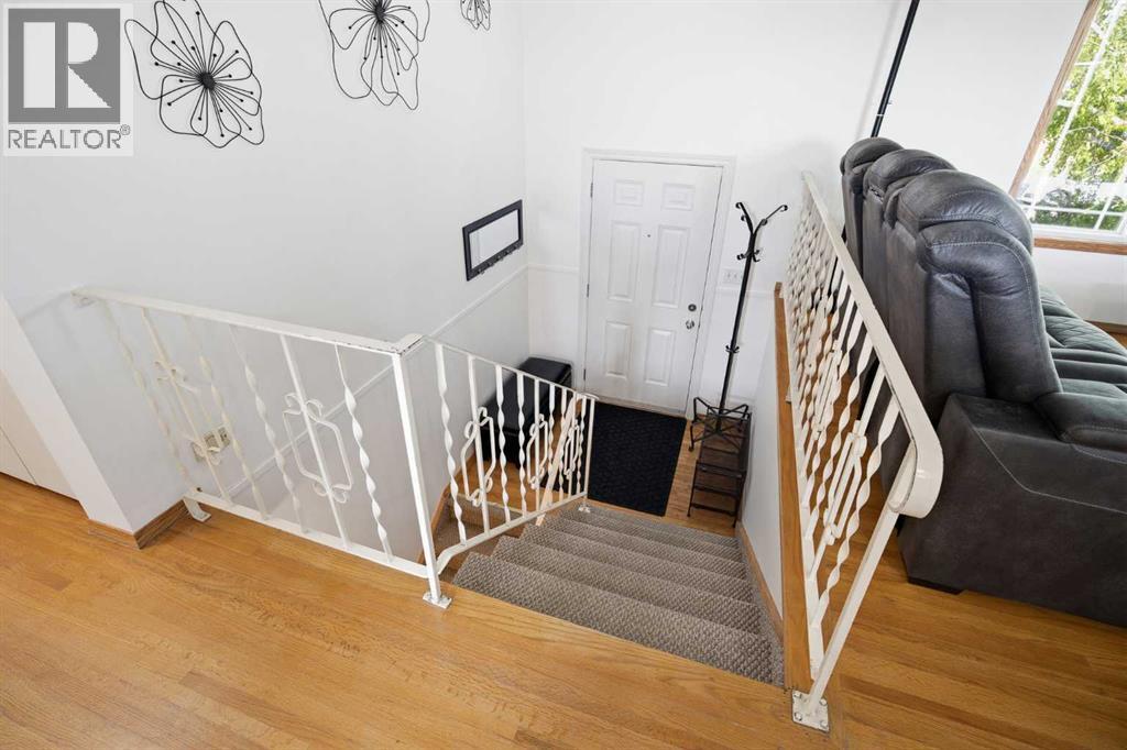 10011 Maplecreek Drive Se, Calgary, Alberta  T2J 1T7 - Photo 23 - A2318196