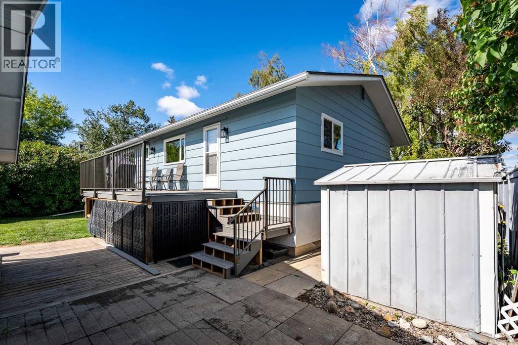 10011 Maplecreek Drive Se, Calgary, Alberta  T2J 1T7 - Photo 35 - A2318196