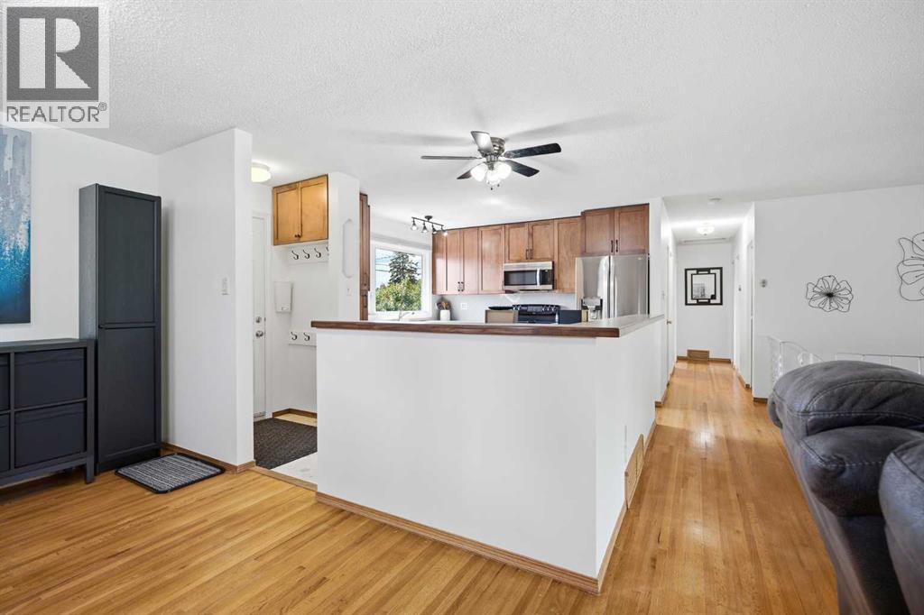 10011 Maplecreek Drive Se, Calgary, Alberta  T2J 1T7 - Photo 15 - A2318196