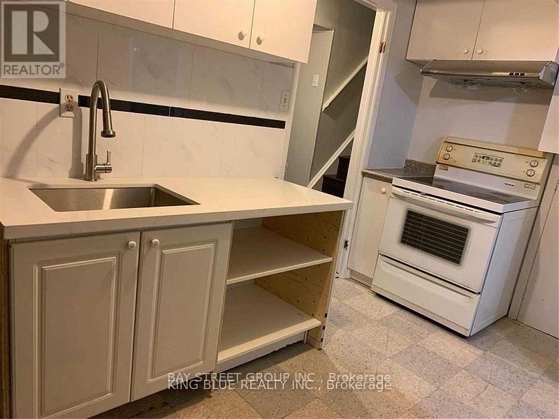 Bsmt - 26 Deepdale Drive, Toronto, Ontario M1S 2N4 - Photo 4 - E12869108