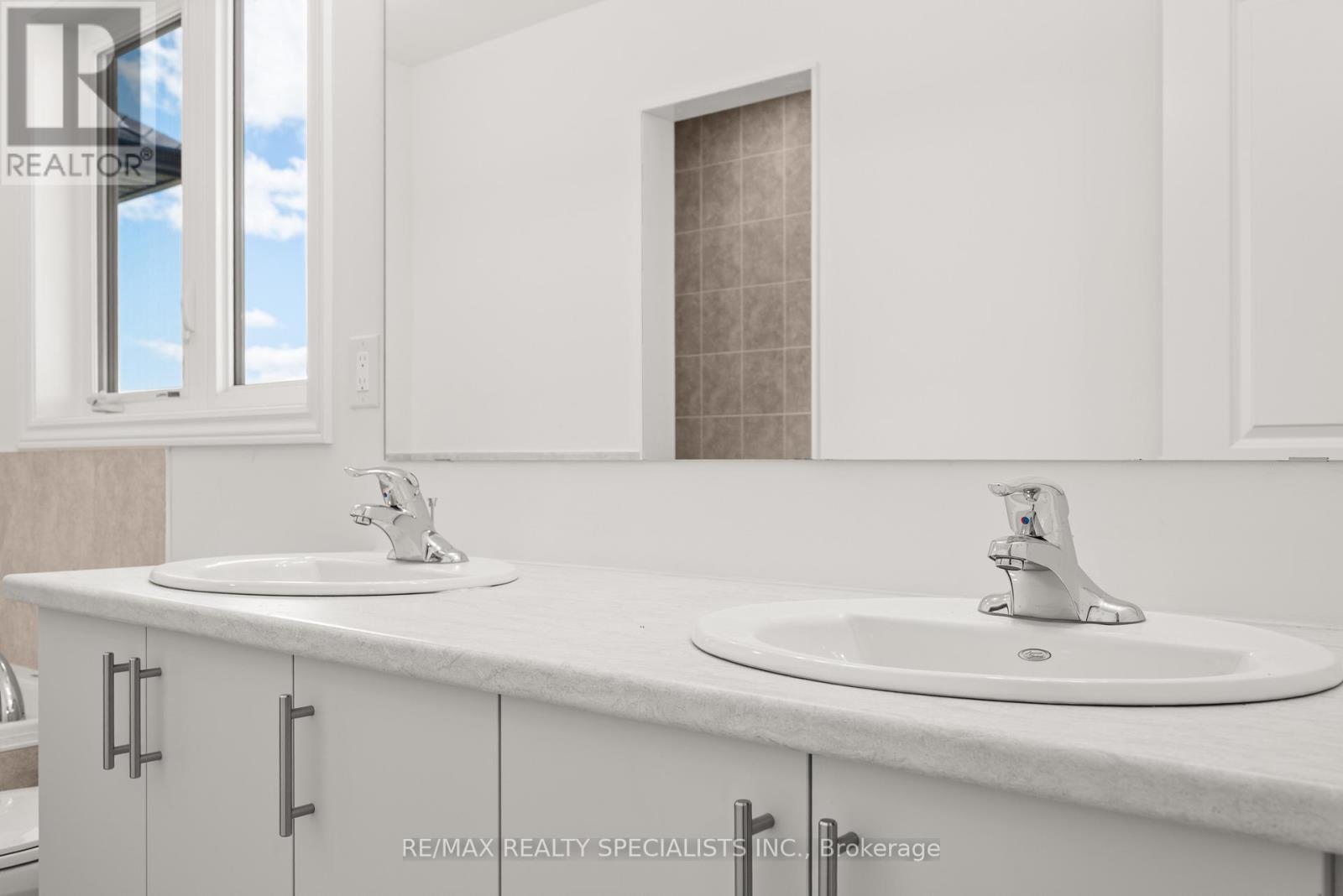 58 Hillcroft Way, Kawartha Lakes, Ontario  K0M 1A0 - Photo 34 - X13440572