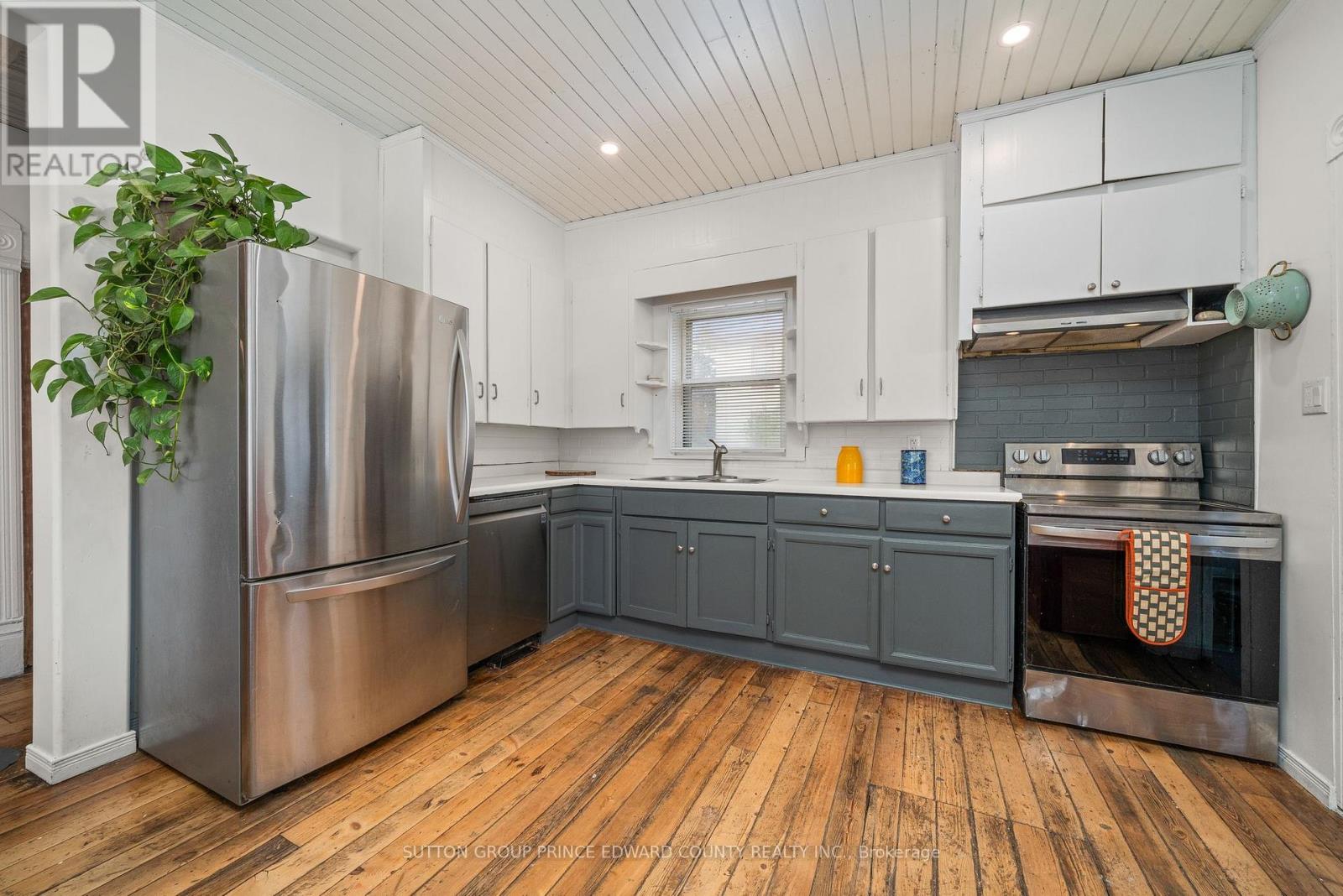 2 Queen Street, Prince Edward County, Ontario  K0K 2T0 - Photo 12 - X12543738