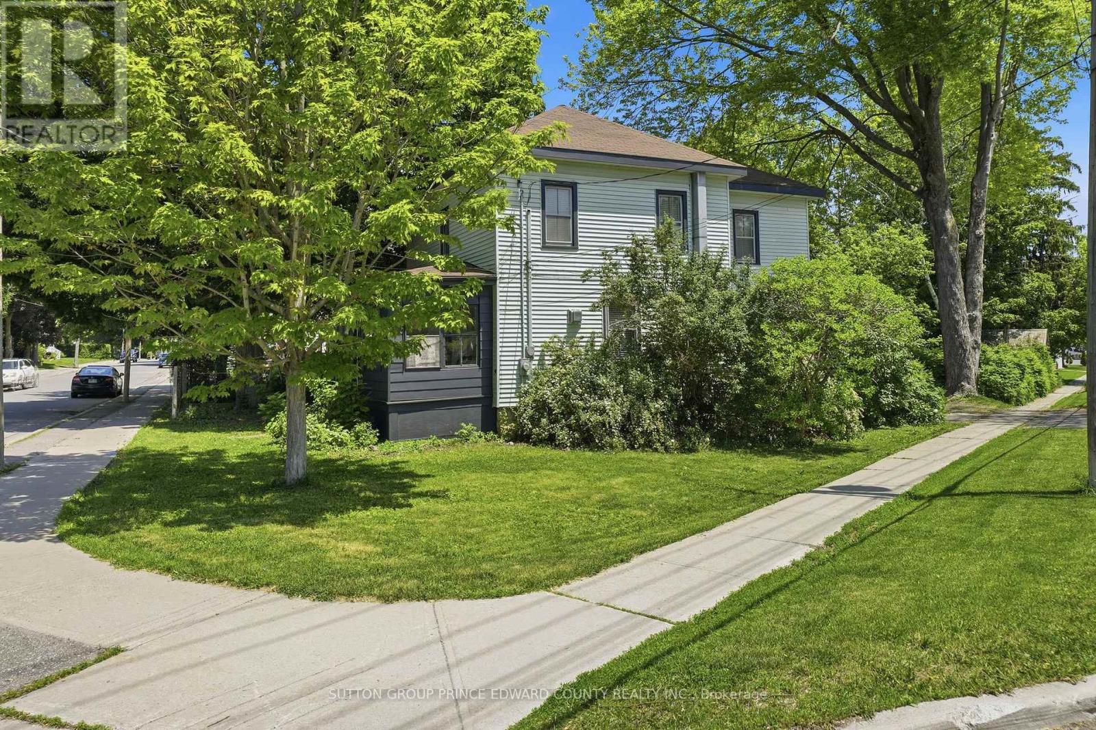 2 Queen Street, Prince Edward County, Ontario  K0K 2T0 - Photo 4 - X12543738