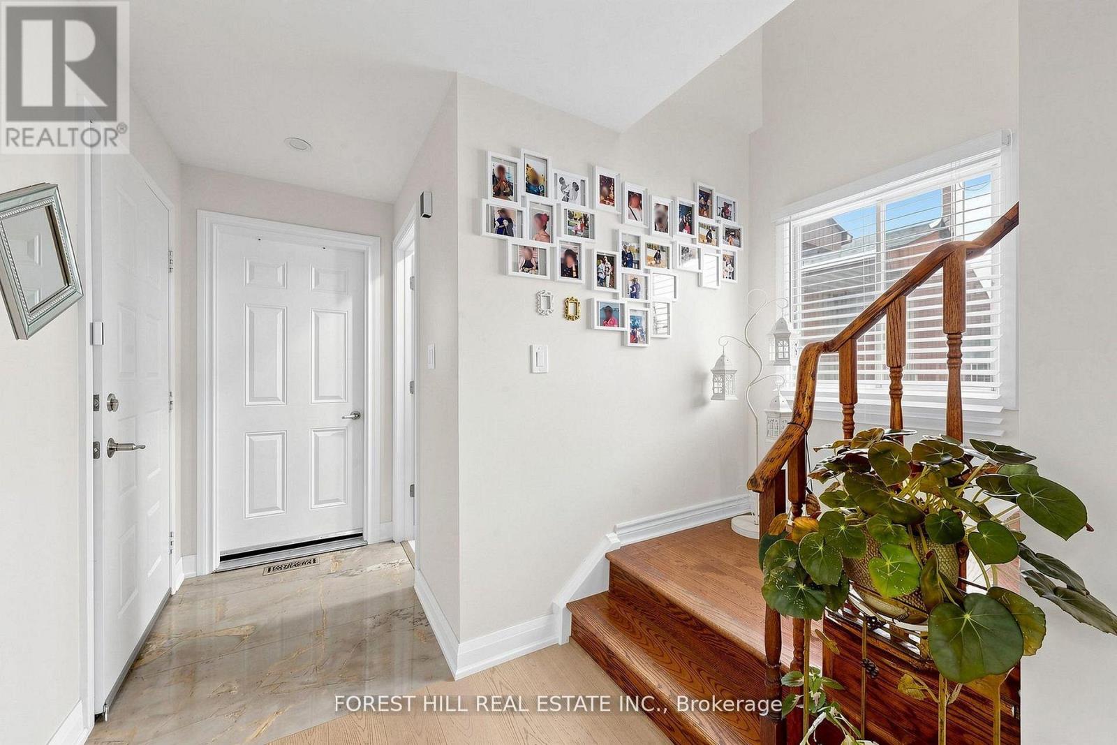 Main & Second - 44 Lund Street N, Richmond Hill, Ontario L4C 5V7 - Photo 14 - N13442178