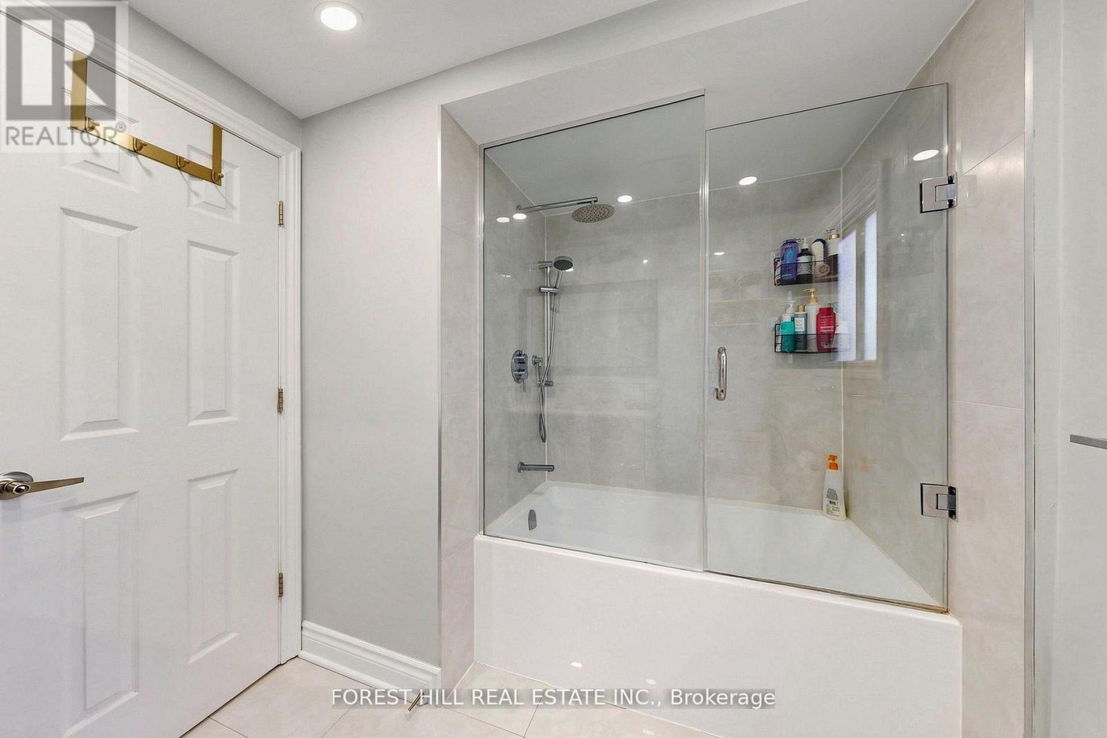 Main & Second - 44 Lund Street N, Richmond Hill, Ontario L4C 5V7 - Photo 27 - N13442178