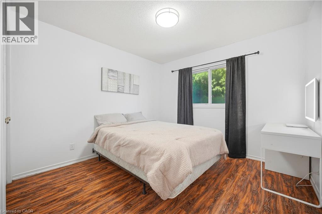 196 First St Louth, St. Catharines, Ontario  L2S 0A6 - Photo 18 - 40839563