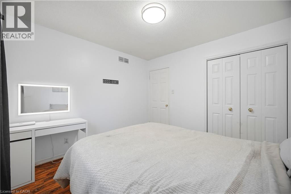 196 First St Louth, St. Catharines, Ontario  L2S 0A6 - Photo 19 - 40839563