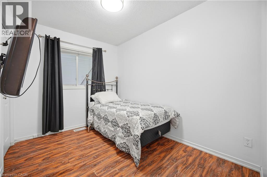 196 First St Louth, St. Catharines, Ontario  L2S 0A6 - Photo 20 - 40839563