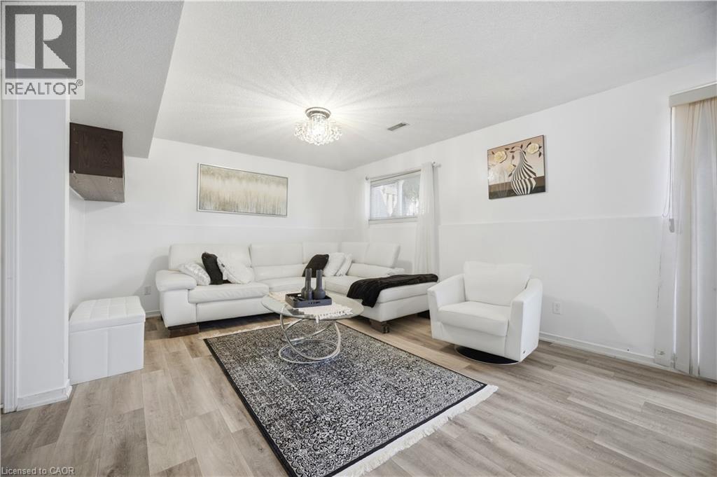 196 First St Louth, St. Catharines, Ontario  L2S 0A6 - Photo 26 - 40839563