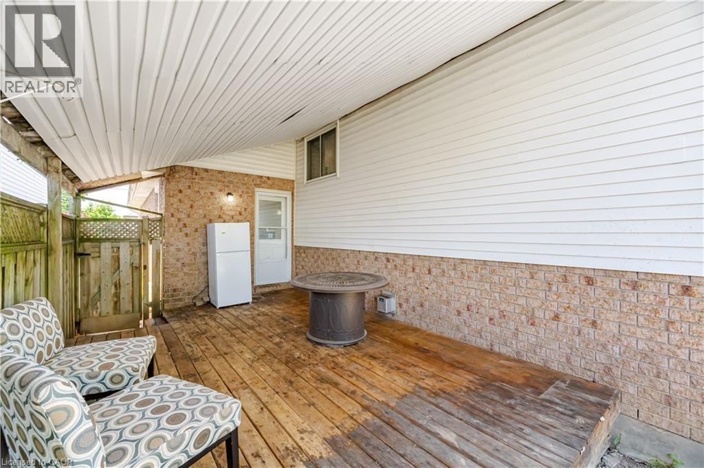 196 First St Louth, St. Catharines, Ontario  L2S 0A6 - Photo 39 - 40839563