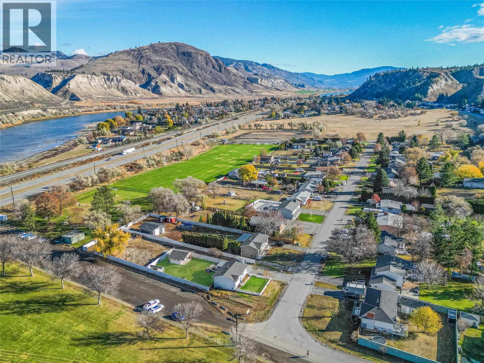 5764 Todd Hill Crescent, Kamloops, British Columbia  V2C 4X8 - Photo 9 - 10391342