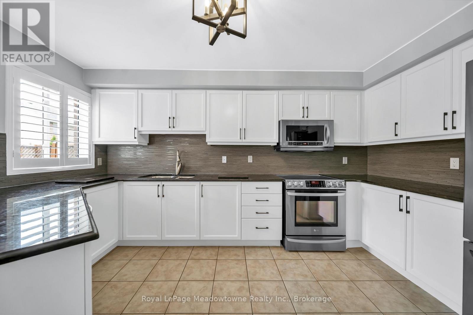 1201 Fox Crescent, Milton, Ontario  L9T 6C5 - Photo 15 - W13442240