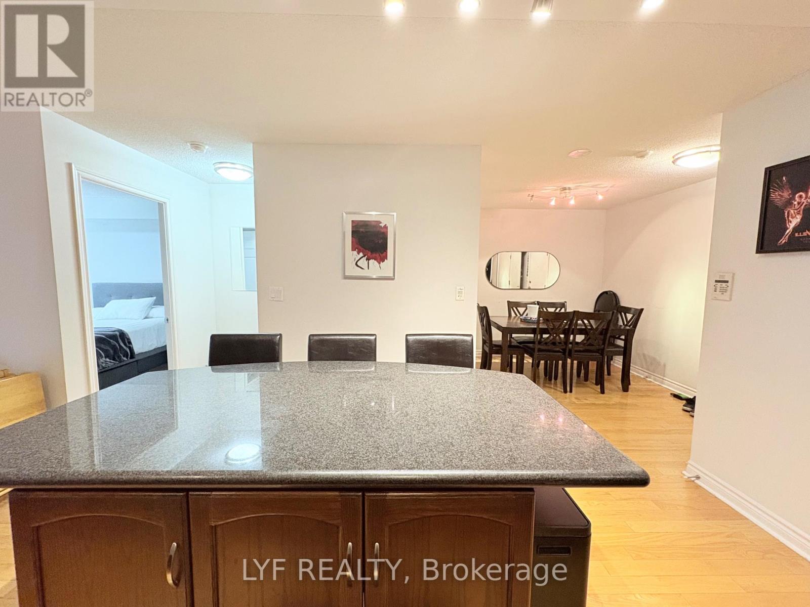 624 - 270 Wellington Street W, Toronto, Ontario  M5V 3P5 - Photo 15 - C13442220