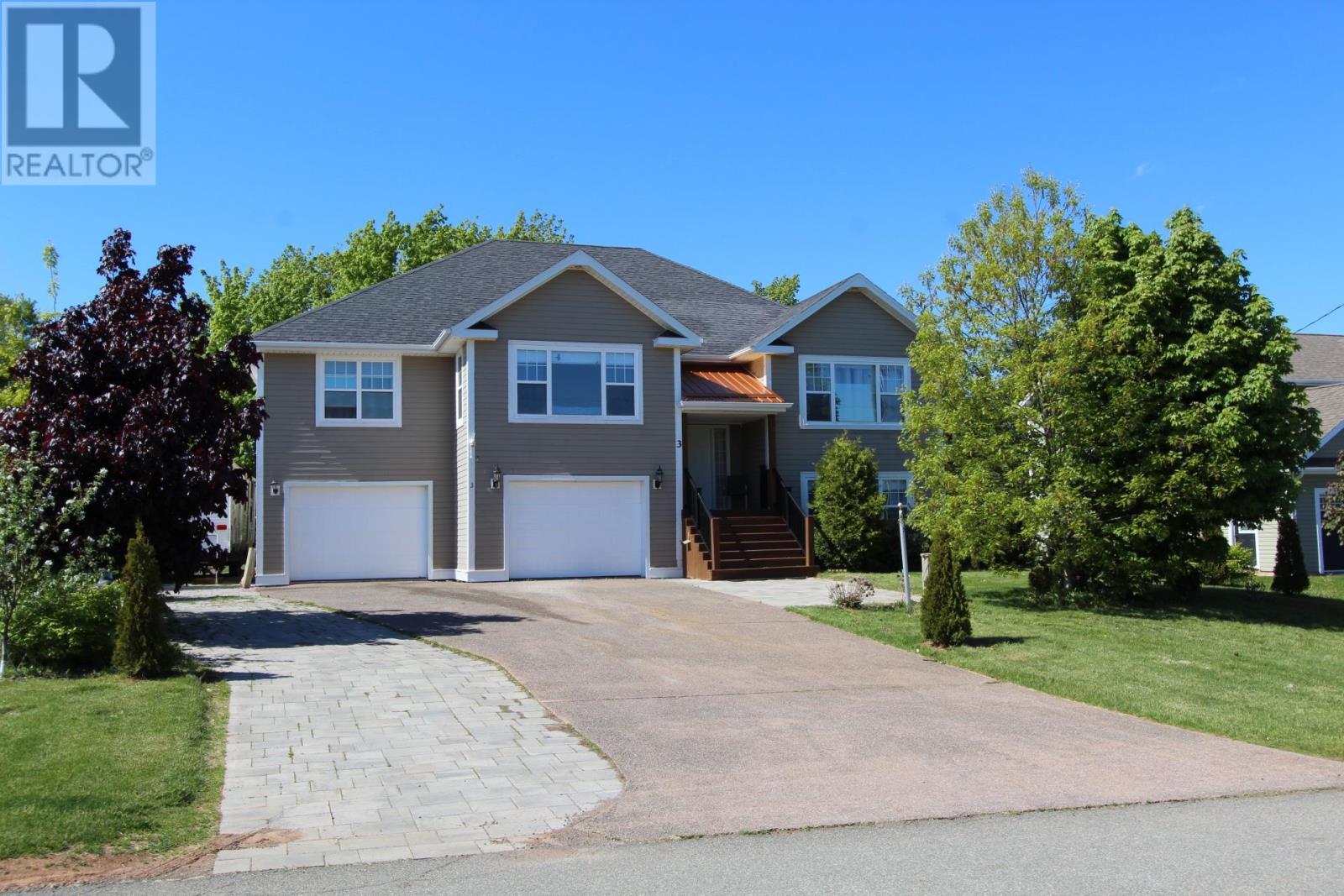3 Somerset Place, Stratford, Prince Edward Island