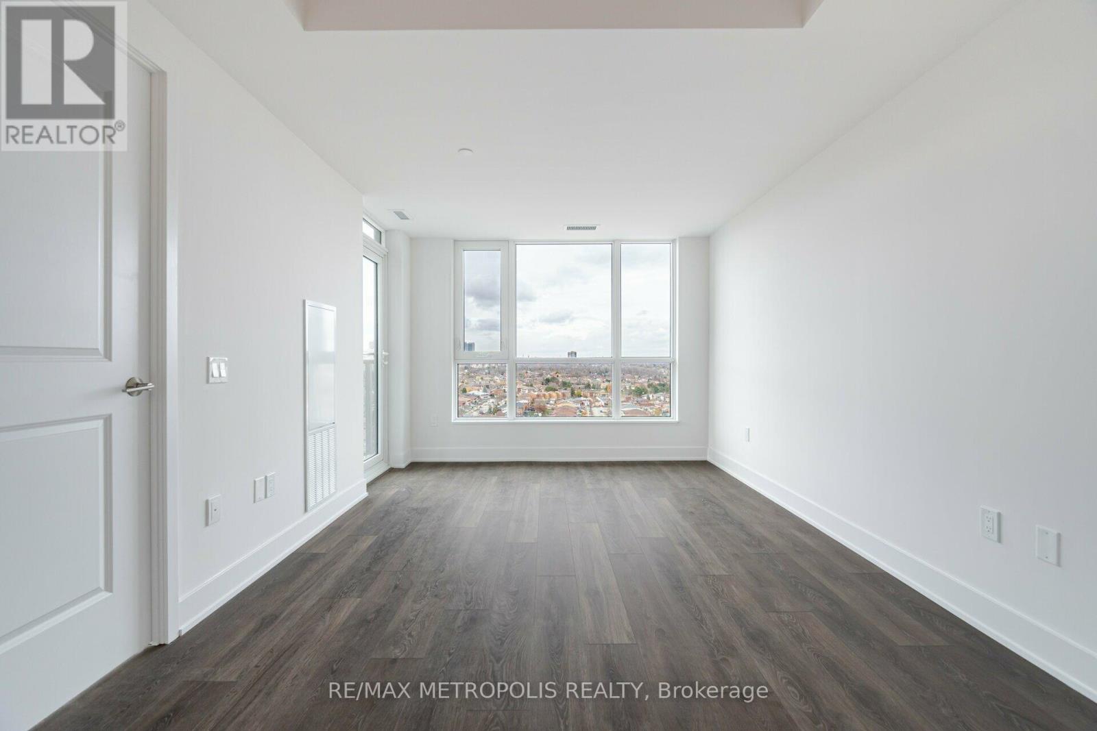 1704 - 202 Burnhamthorpe Road E, Mississauga, Ontario  L5A 0B2 - Photo 11 - W13442218