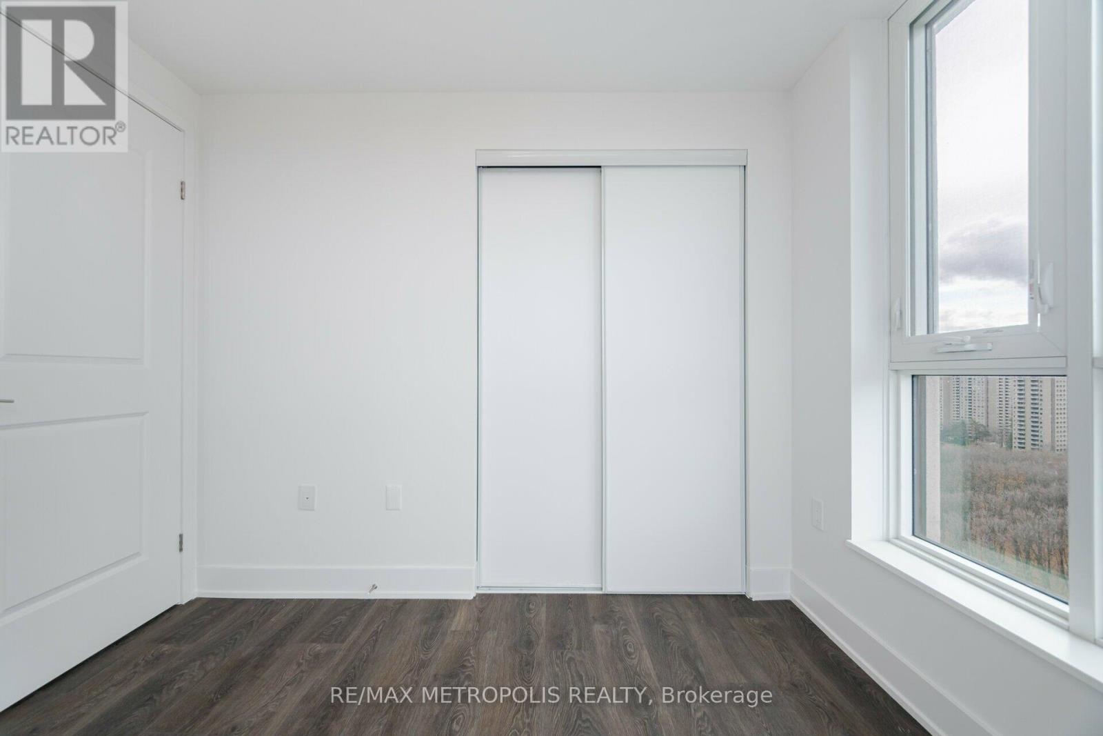 1704 - 202 Burnhamthorpe Road E, Mississauga, Ontario  L5A 0B2 - Photo 20 - W13442218