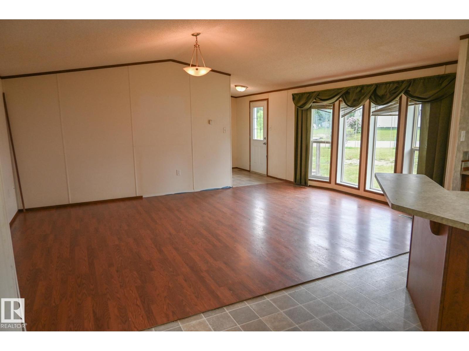 4703 52 St, Peers, Alberta  T0E 1W0 - Photo 11 - E4493661