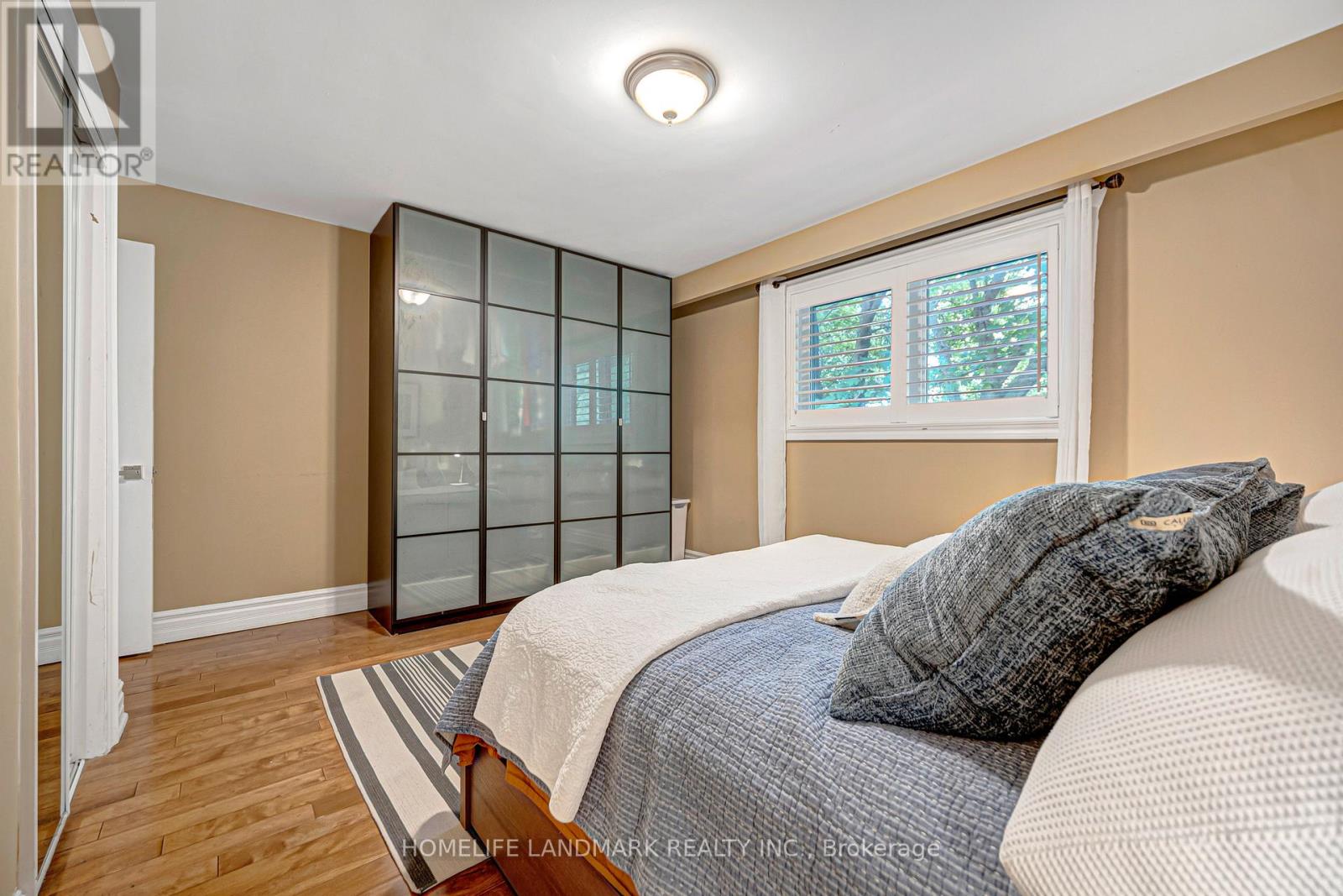 15 Denton Avenue, Toronto, Ontario  M4C 1T7 - Photo 20 - E13442258