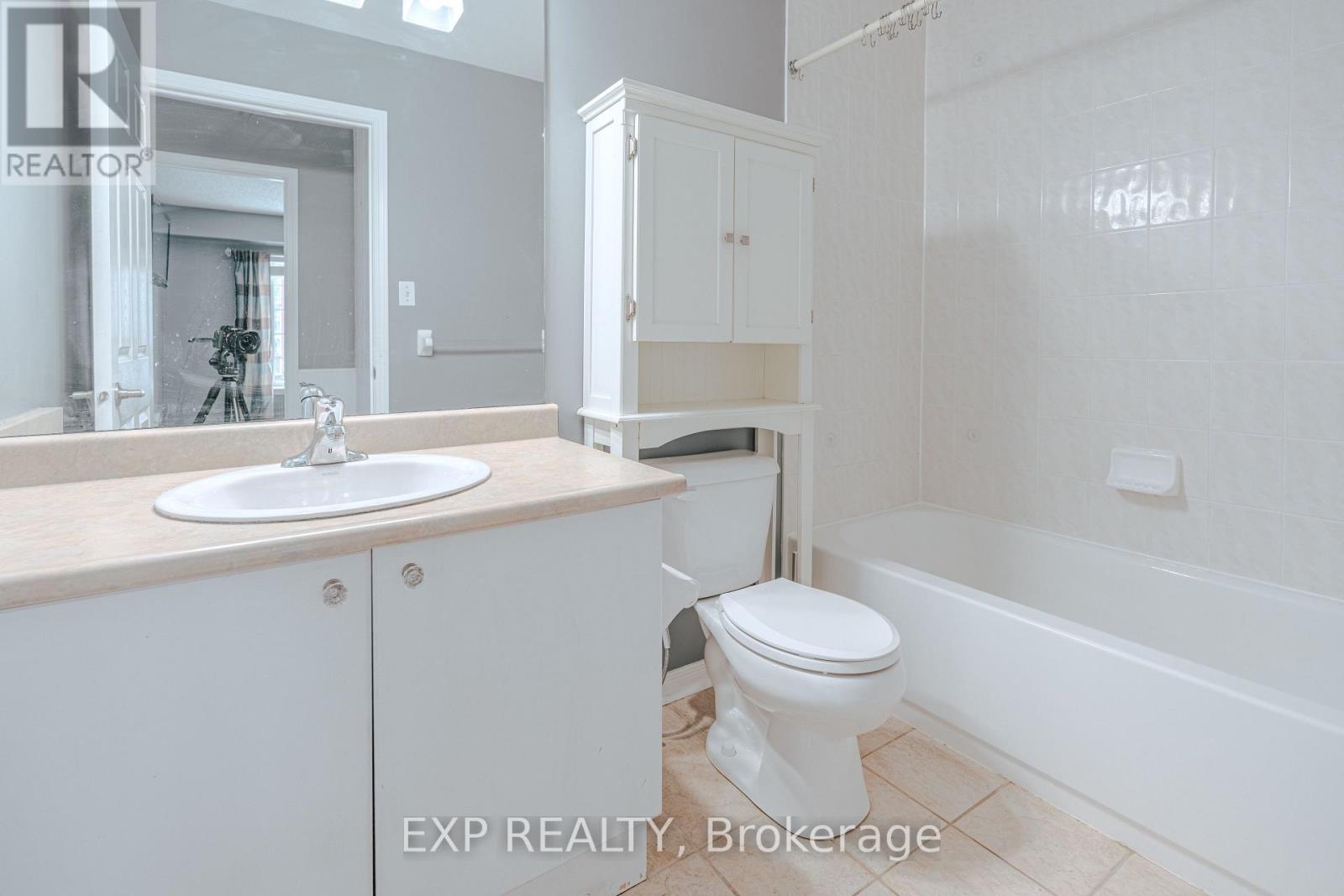 307 - 90 Aspen Springs Drive, Clarington, Ontario  L1C 5N4 - Photo 20 - E13442276
