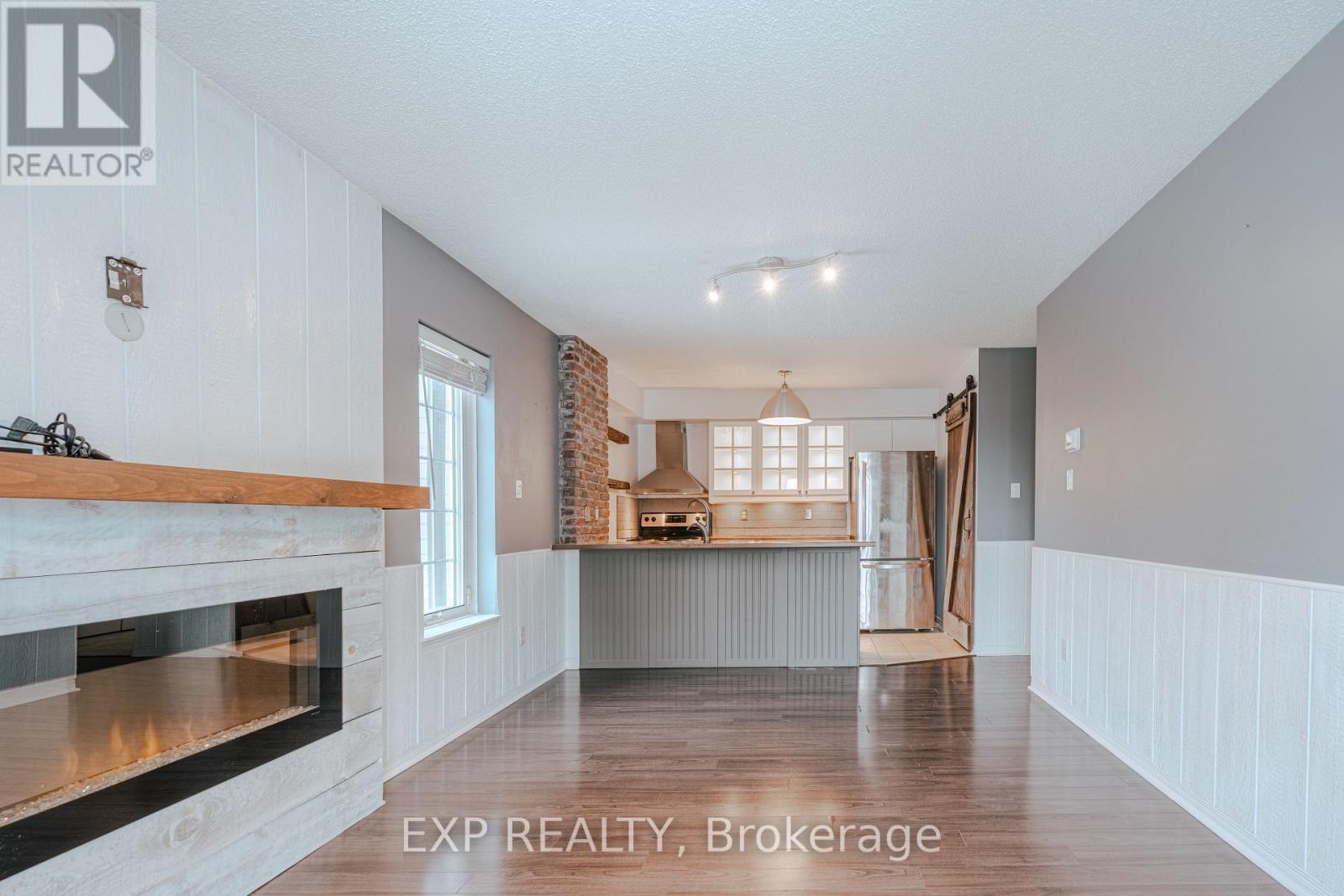307 - 90 Aspen Springs Drive, Clarington, Ontario  L1C 5N4 - Photo 7 - E13442276