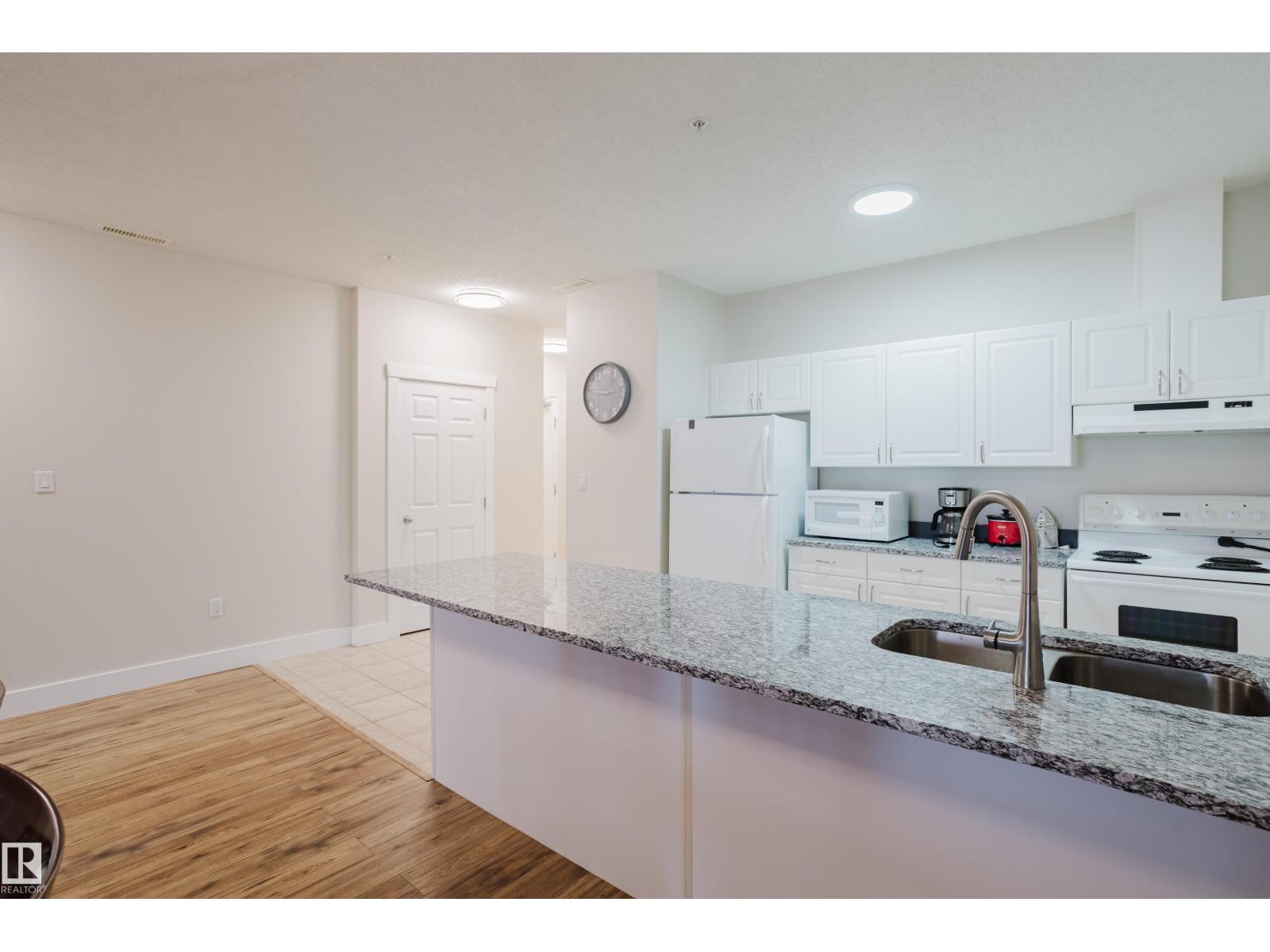 9919 105 St NW, Edmonton, Alberta  T5K 1B1 - Photo 7 - E4493664