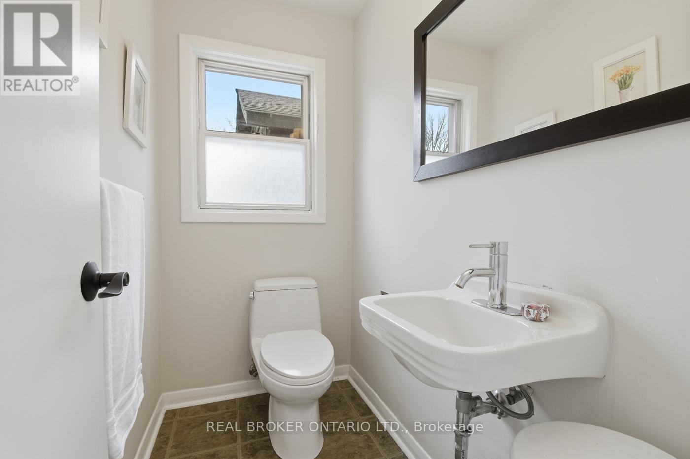 25 Victor Boulevard, St. Catharines, Ontario  L2T 2B4 - Photo 29 - X13442274
