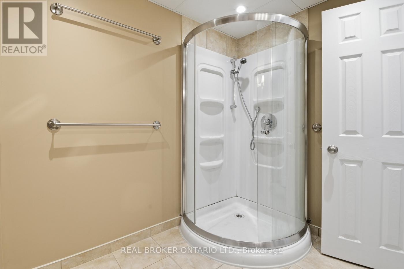 25 Victor Boulevard, St. Catharines, Ontario  L2T 2B4 - Photo 34 - X13442274