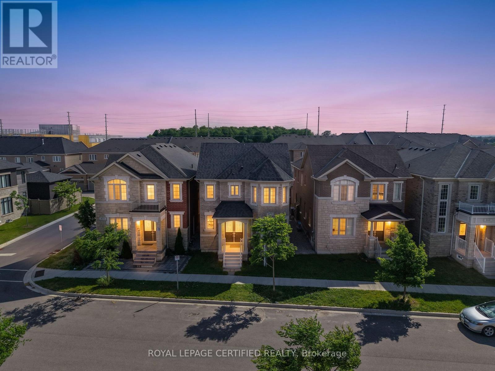 4072 Hillsborough Crescent, Oakville, Ontario  L6H 3P8 - Photo 3 - W13440590