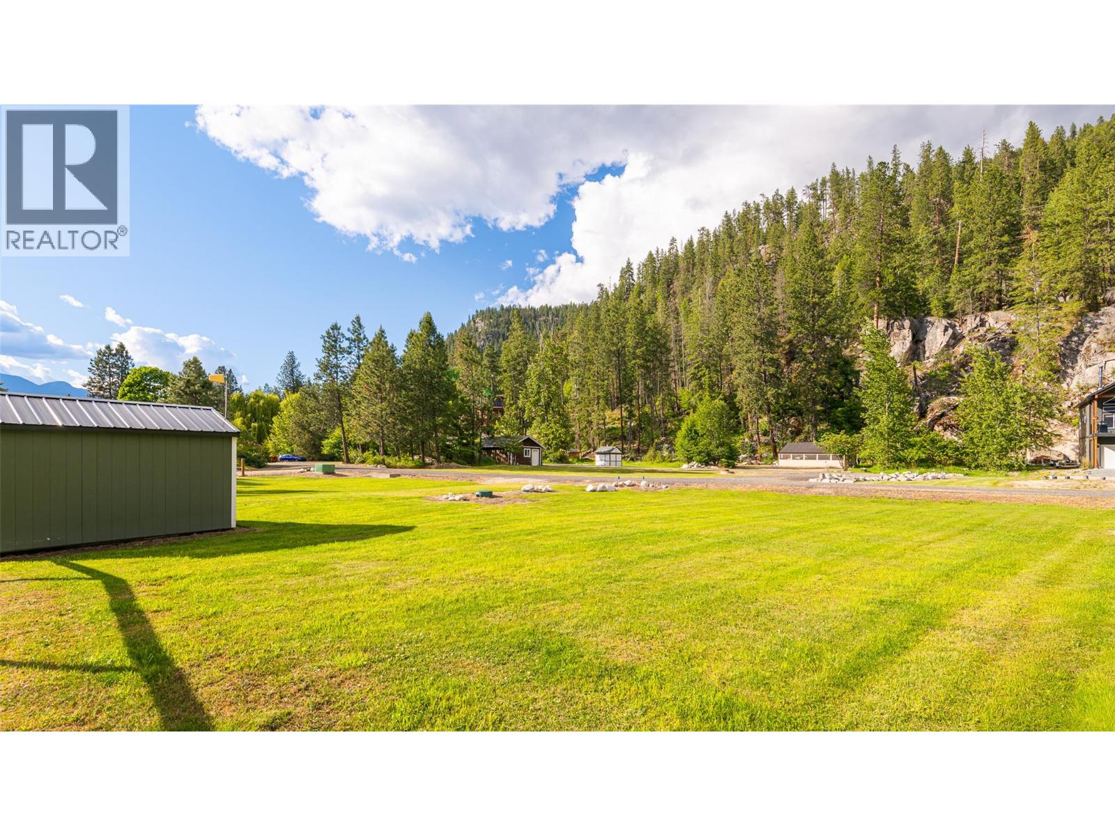 290 Laguna Crescent, Twin Bays, British Columbia  V0B 1A1 - Photo 5 - 10375321