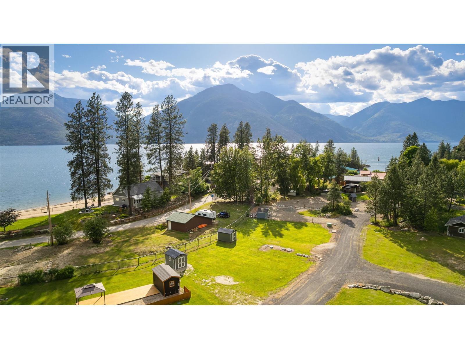 290 Laguna Crescent, Twin Bays, British Columbia  V0B 1A1 - Photo 10 - 10375321