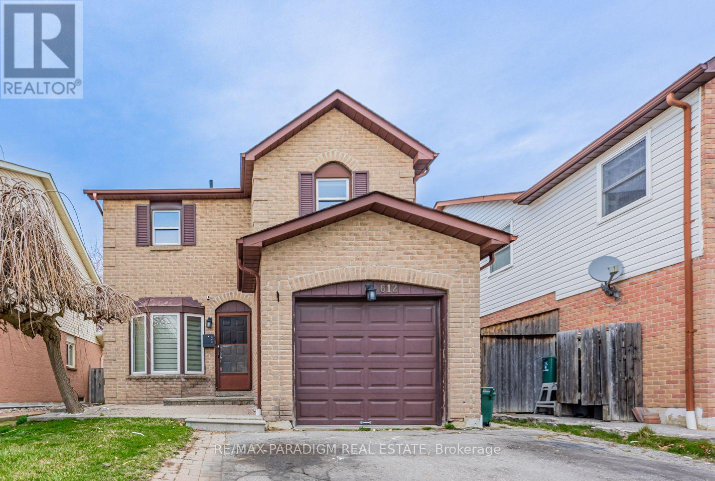 612 FLAVELLE COURT, Pickering, Ontario