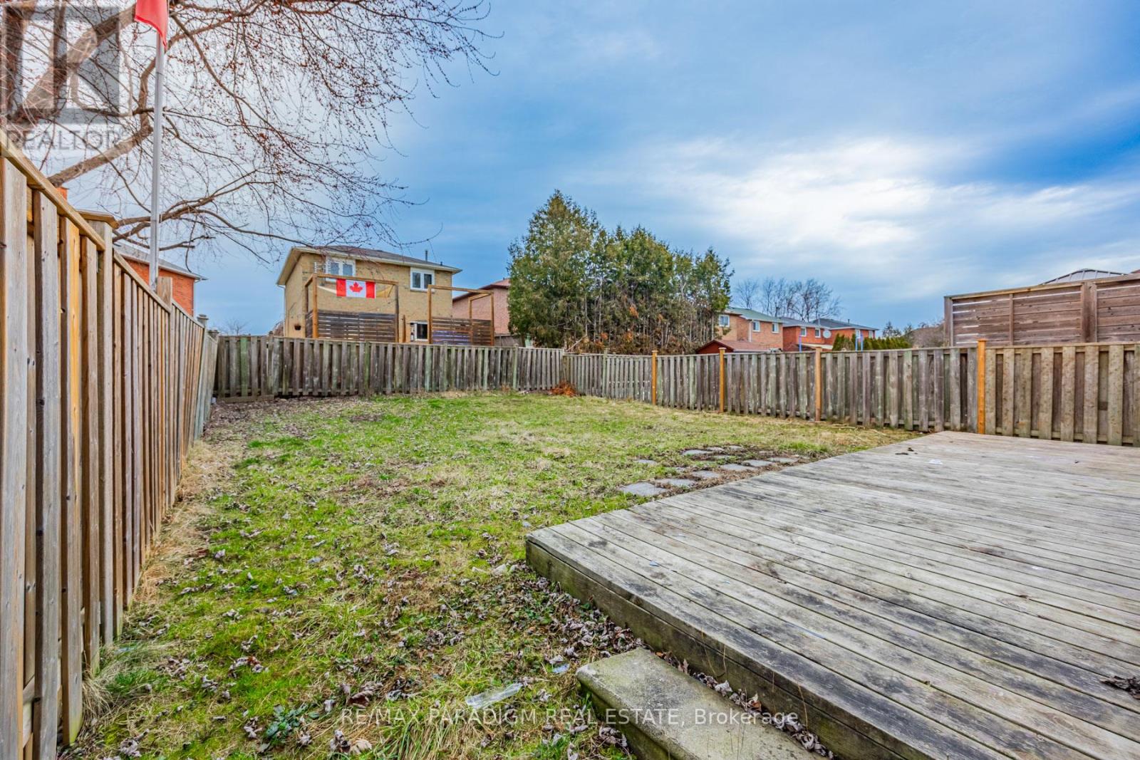 612 Flavelle Court, Pickering, Ontario L1V 3W6 - Photo 31 - E13442304