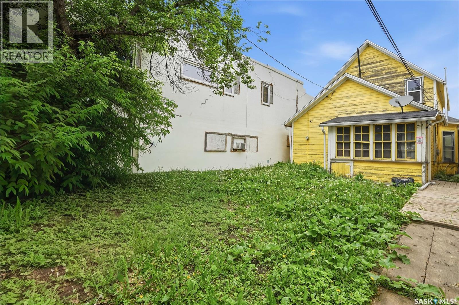 241 High Street W, Moose Jaw, Saskatchewan S6H 1S7 - Photo 40 - SK038947