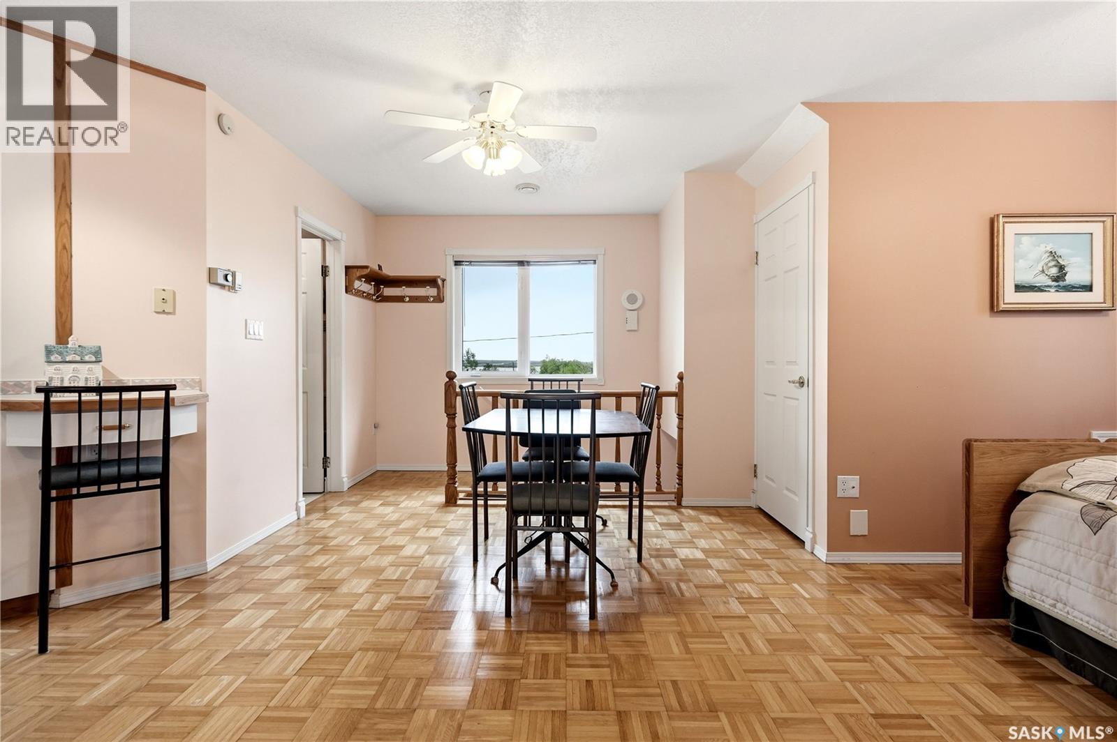 21 Pelican Street W, Wood River Rm No. 74, Saskatchewan S0H 2K0 - Photo 37 - SK038787