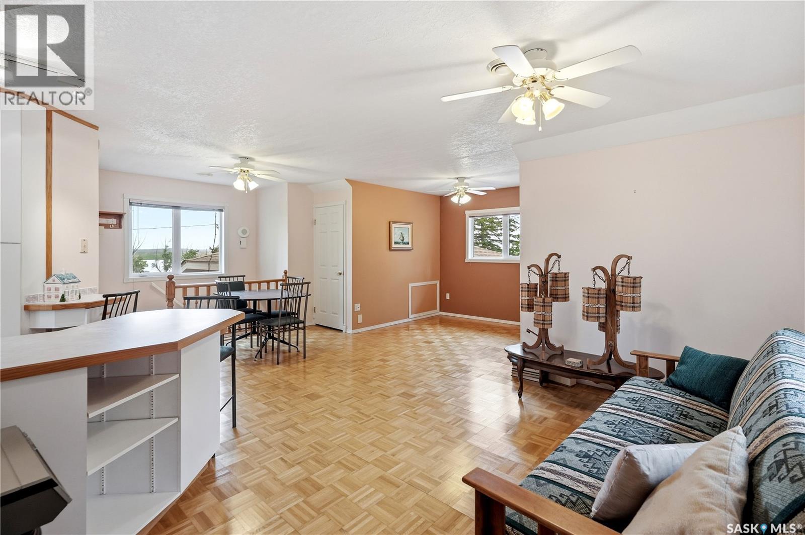 21 Pelican Street W, Wood River Rm No. 74, Saskatchewan S0H 2K0 - Photo 45 - SK038787