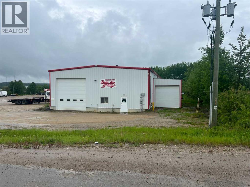 201 1 Street E, fox creek, Alberta