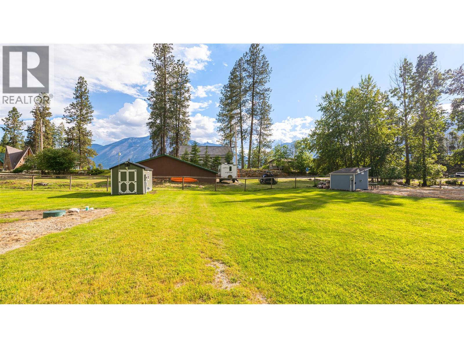 280 Laguna Crescent, Twin Bays, British Columbia  V0B 1A1 - Photo 2 - 10379527