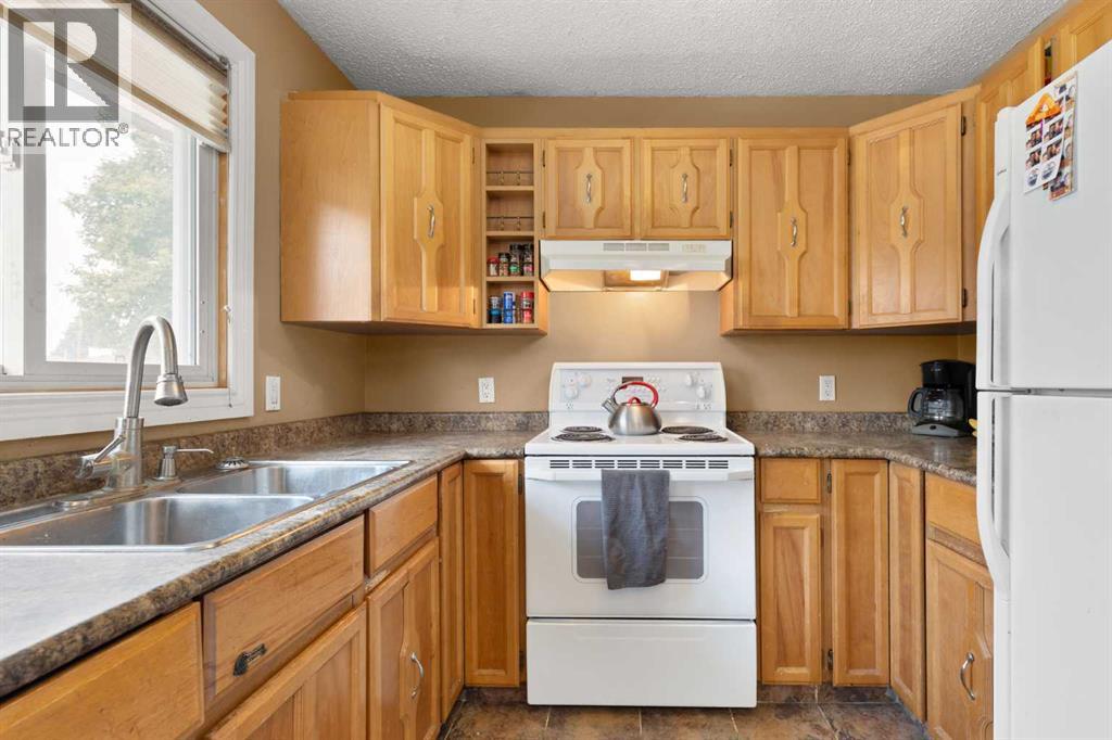 409 8 Street Ne, Medicine Hat, Alberta  T1A 5R8 - Photo 7 - A2320597