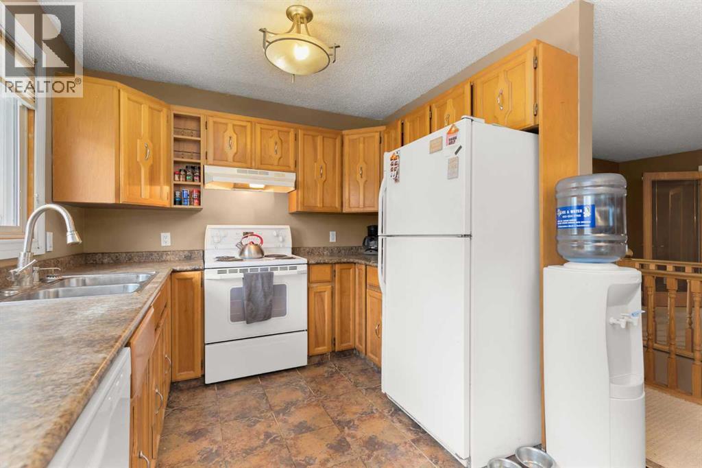 409 8 Street Ne, Medicine Hat, Alberta  T1A 5R8 - Photo 8 - A2320597