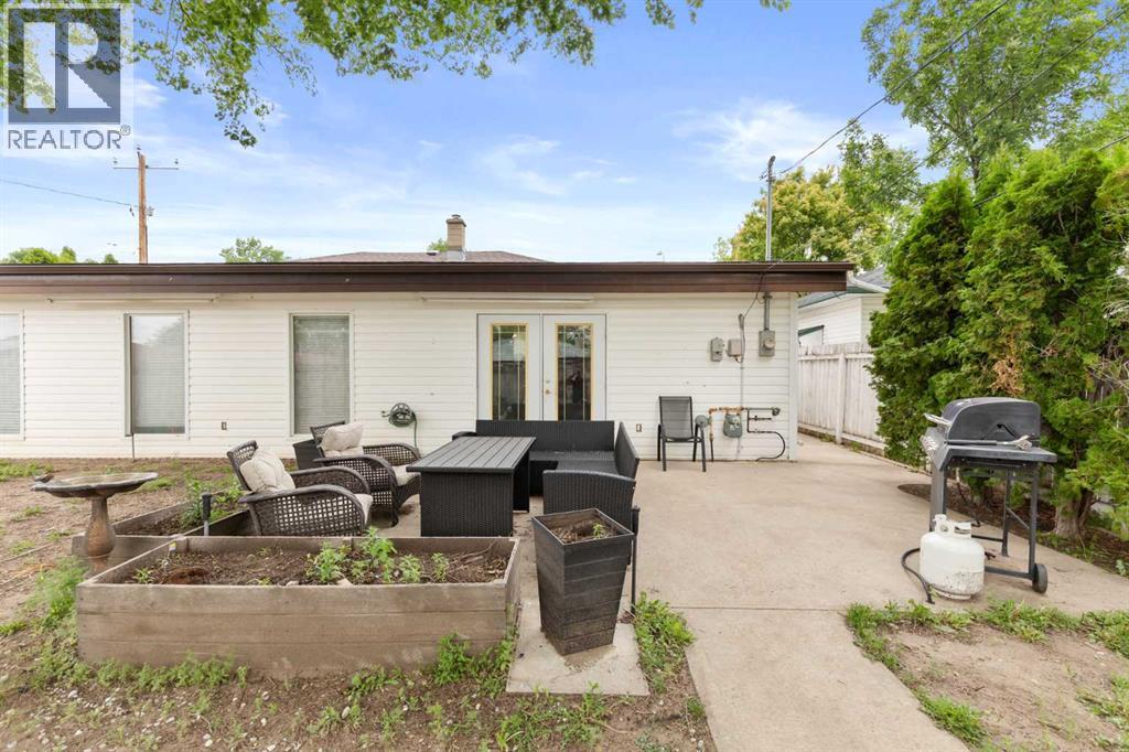 409 8 Street Ne, Medicine Hat, Alberta  T1A 5R8 - Photo 33 - A2320597